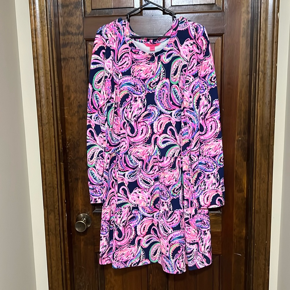 EUC Lilly Pulitzer Arlette swing dress in navy flock to the top
